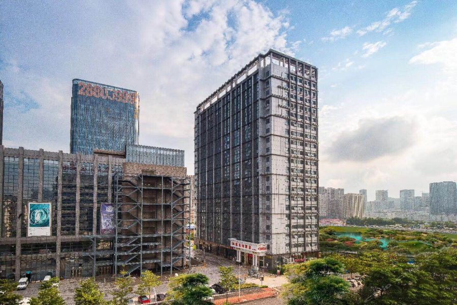 Vienna Hotel (Shenzhen Shanglilang Metro Station) 35/60