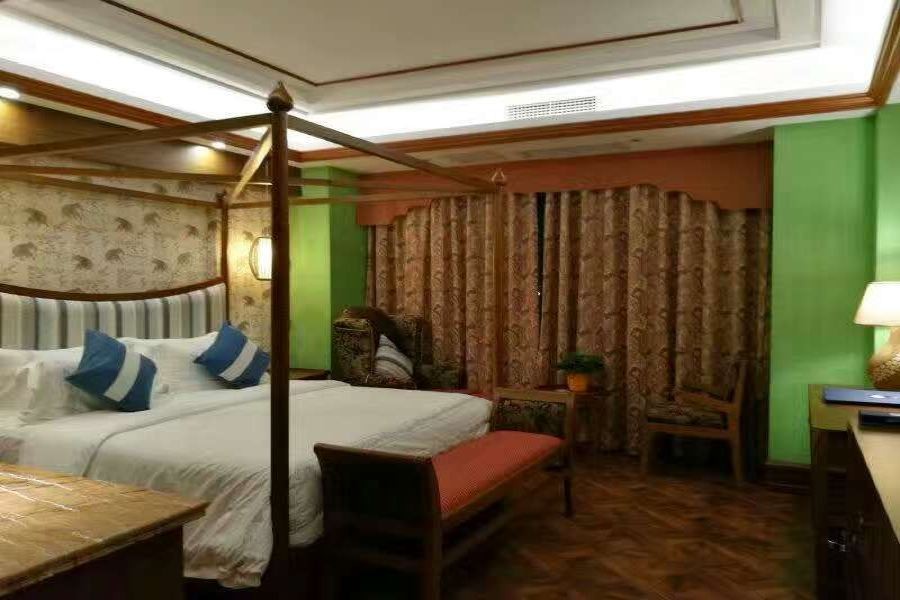 Ruixi International Hotel 2/19