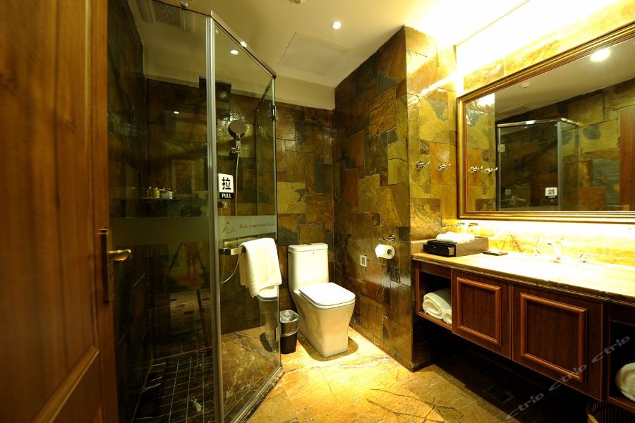 Ruixi International Hotel 18/19