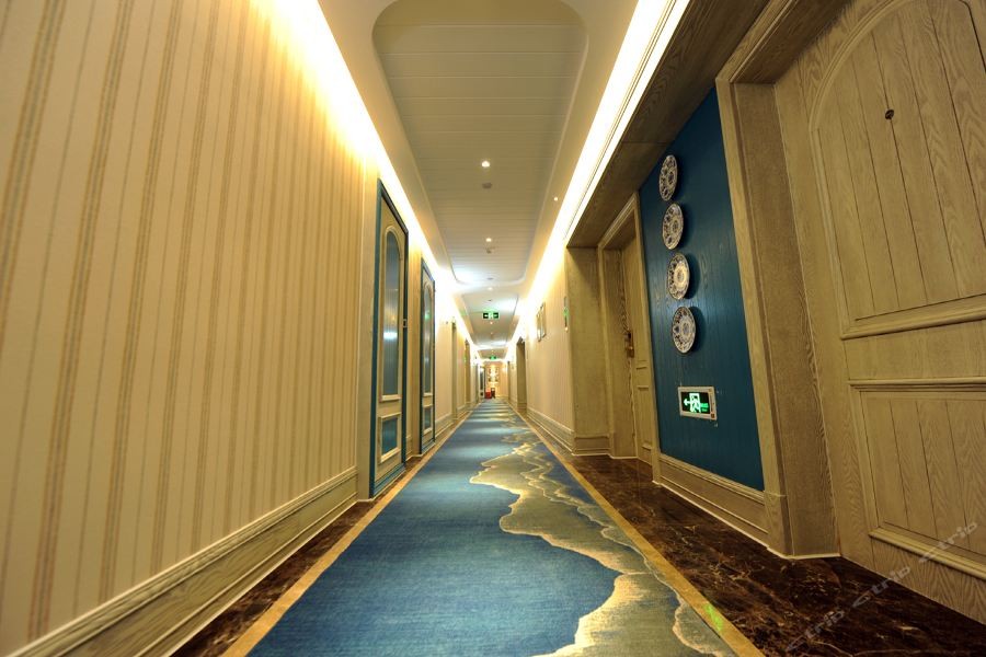 Ruixi International Hotel 9/19