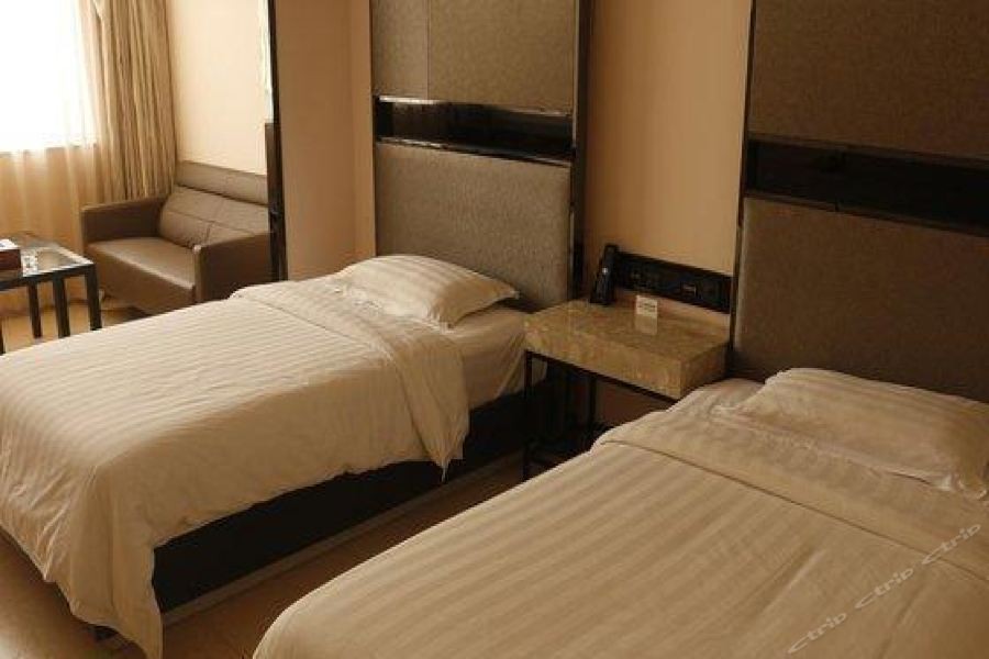 Boutique Holiday Hotel (Beihai Rt-Mart High-Speed Railway Station) 14/30