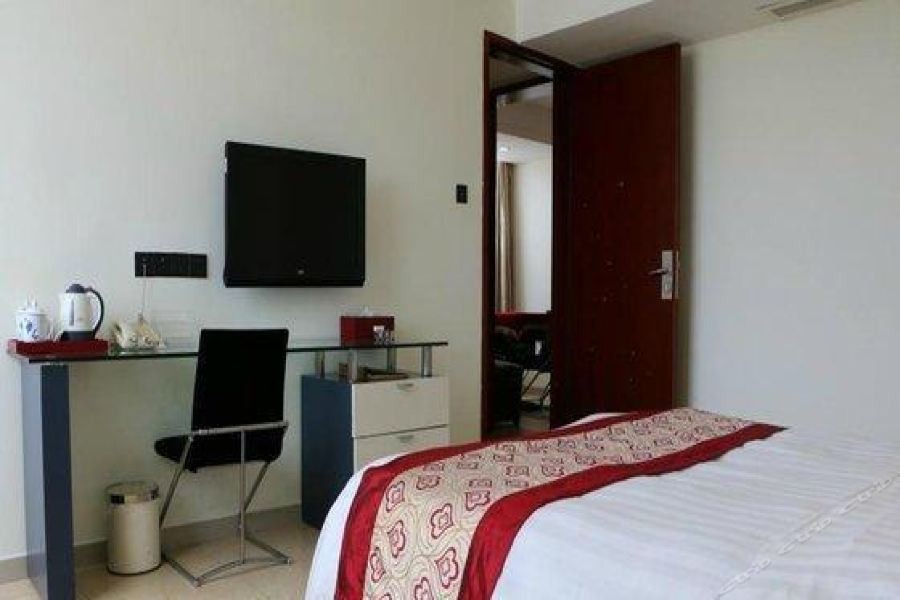 Boutique Holiday Hotel (Beihai Rt-Mart High-Speed Railway Station) 19/30