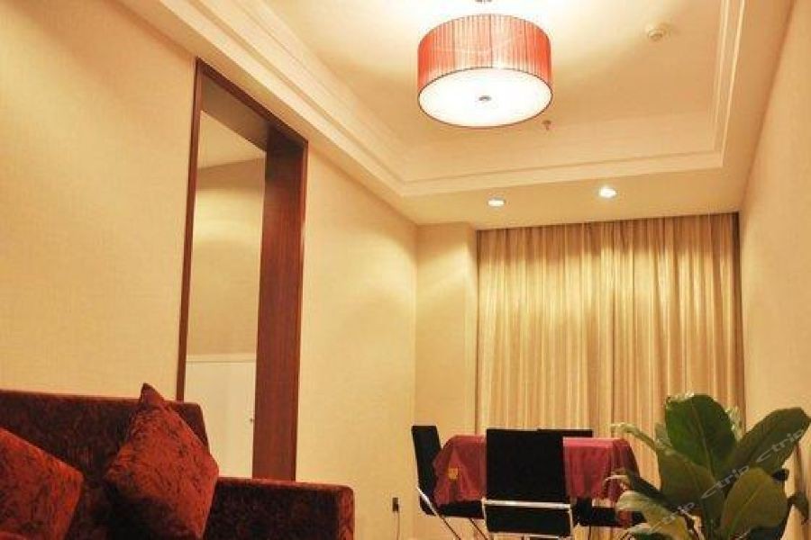 Boutique Holiday Hotel (Beihai Rt-Mart High-Speed Railway Station) 21/30