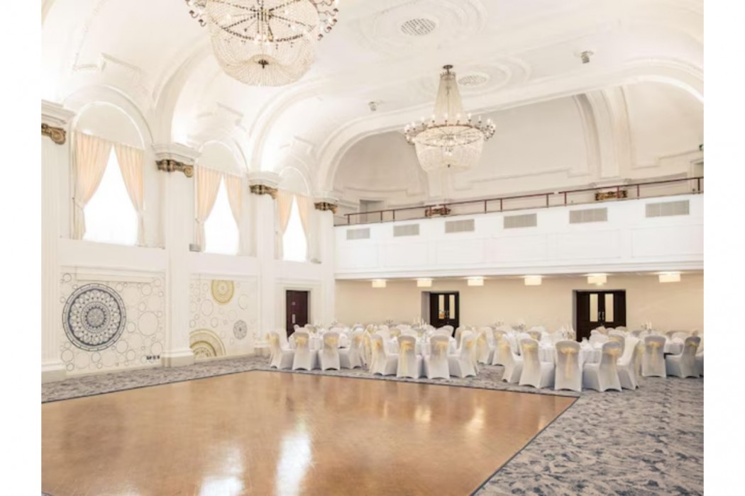 Bristol Grand Hotel By Sunday 24/43