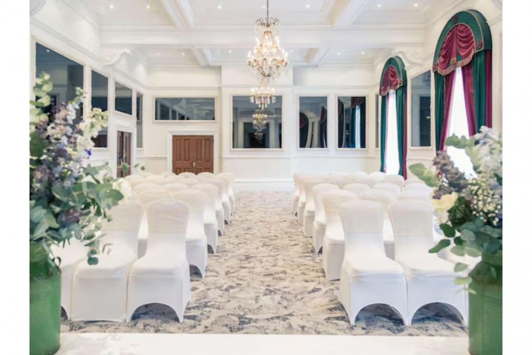 Bristol Grand Hotel By Sunday 22/43