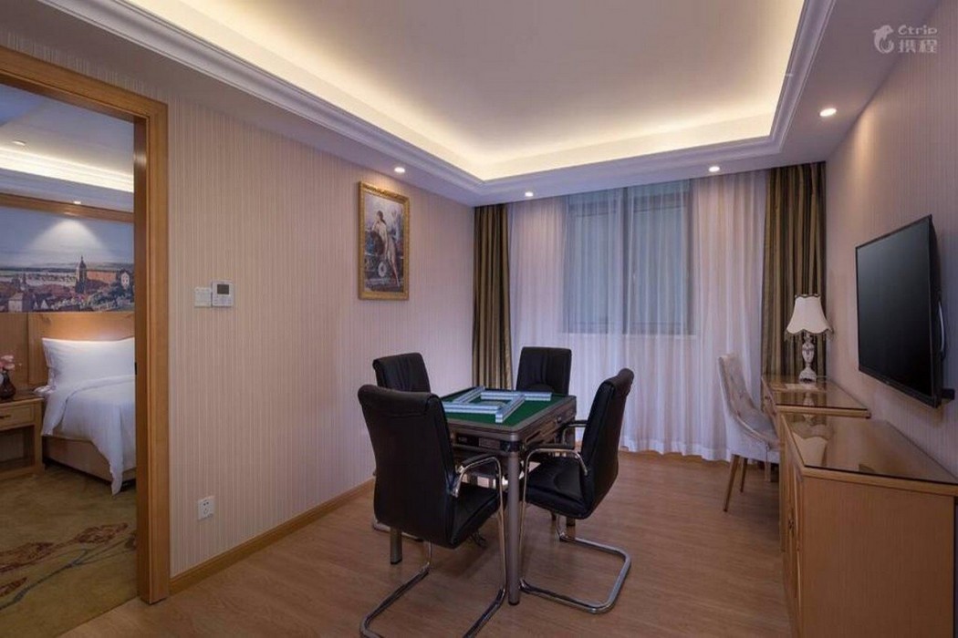 Vienna Hotel Shanghai International Tourist Resort Xiuyan Road Metro Station Bra 20/36