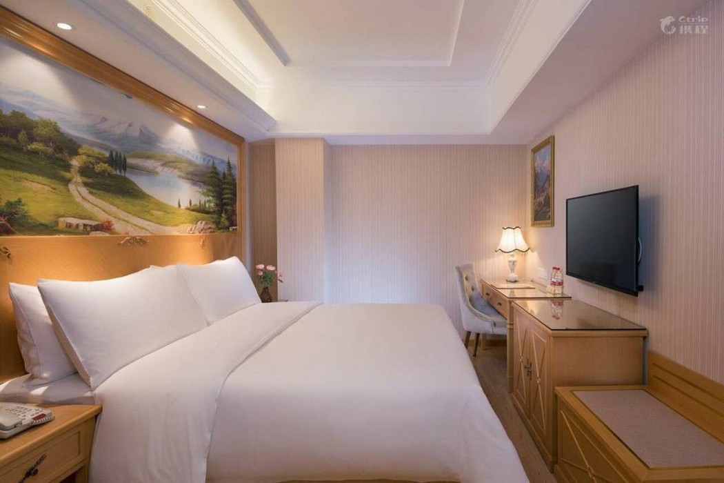 Vienna Hotel Shanghai International Tourist Resort Xiuyan Road Metro Station Bra photo5
