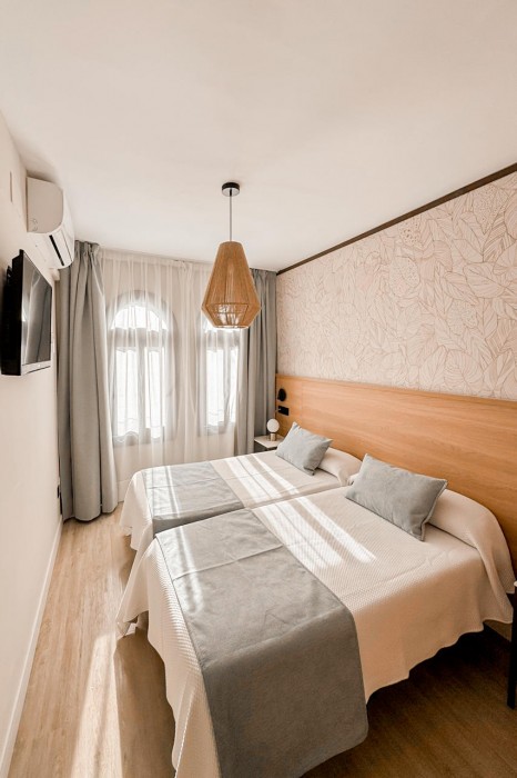 Hotel Puente Real 9/62