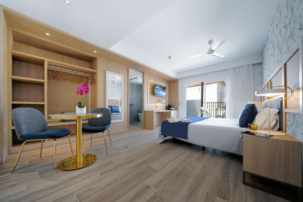 Broncemar Beach Suites Hotel 12/51