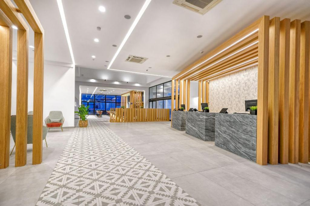 Broncemar Beach Suites Hotel 3/51