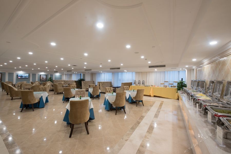 Vienna International Hotel (Chengdu West Railway Station Qingyang Wanda) 24/47