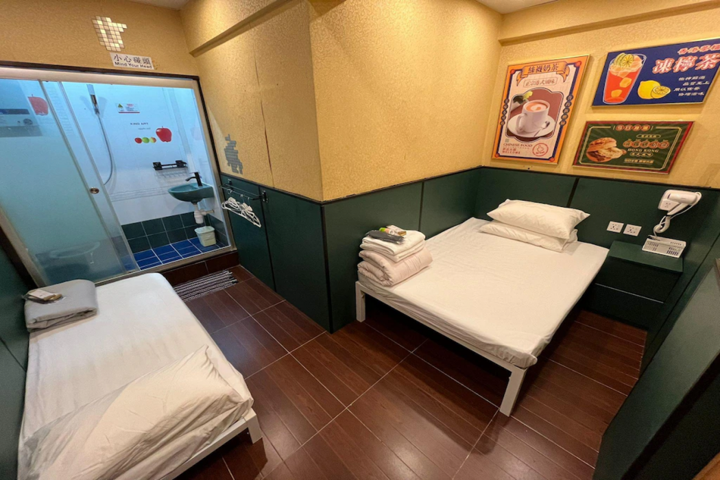 3D Inn Romance 14/43