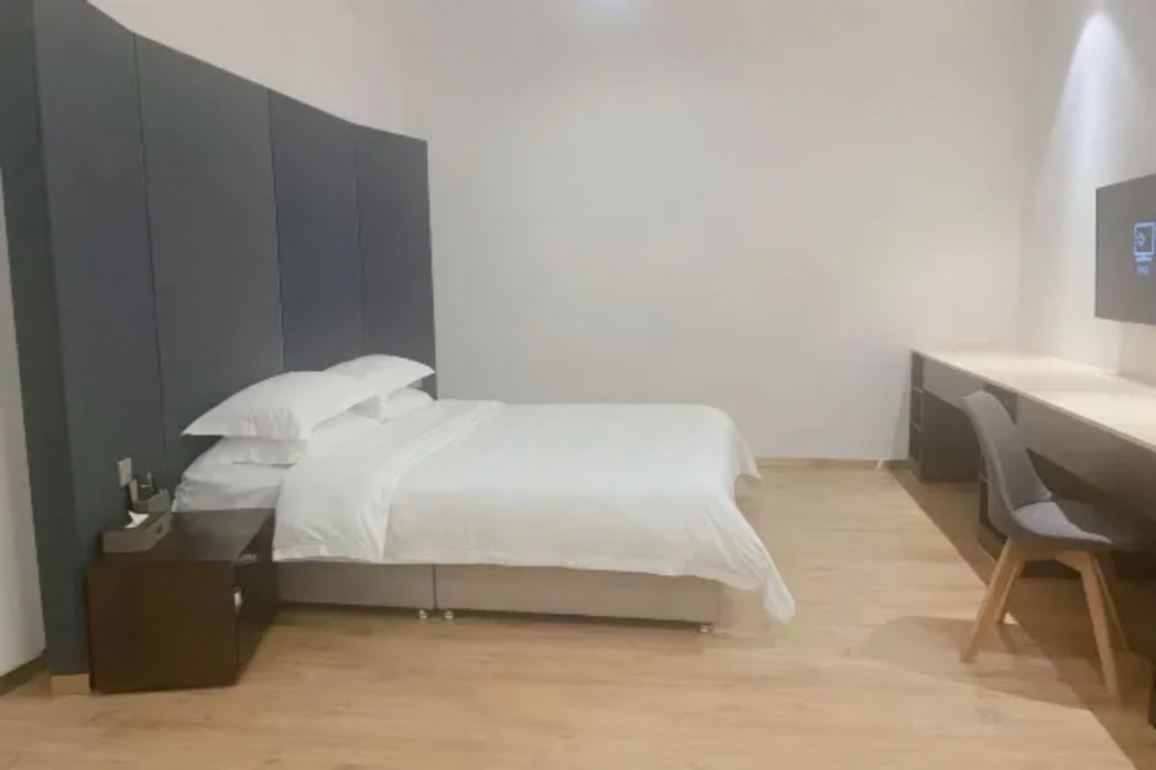 Ching Hotel Guangzhou 6/20