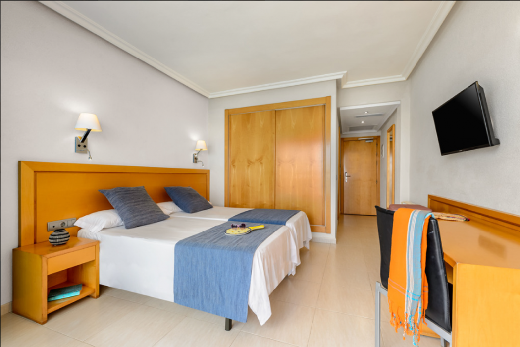 Hotel Vibra S Estanyol 16/55