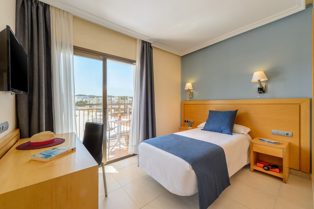 Hotel Vibra S Estanyol 14/55