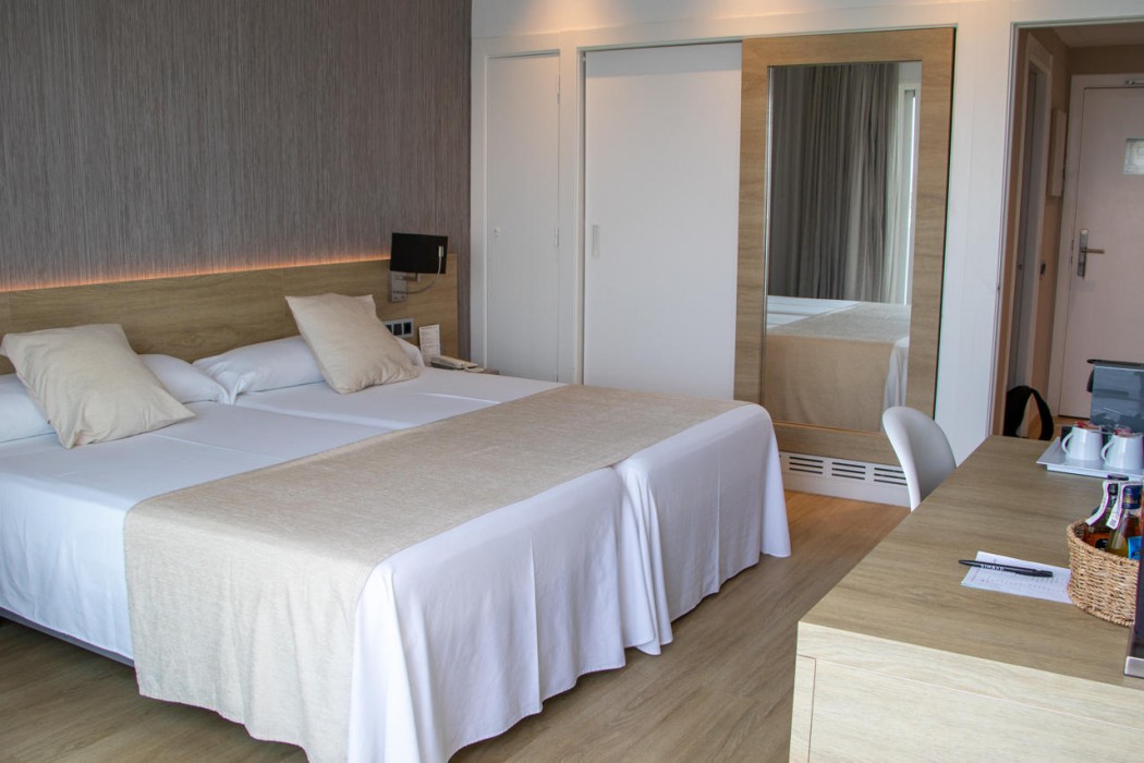 Simbad Hotel 15/72