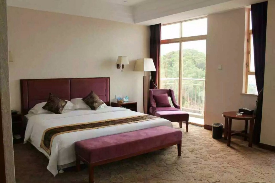 Foshan Emperor Hotel 42/69