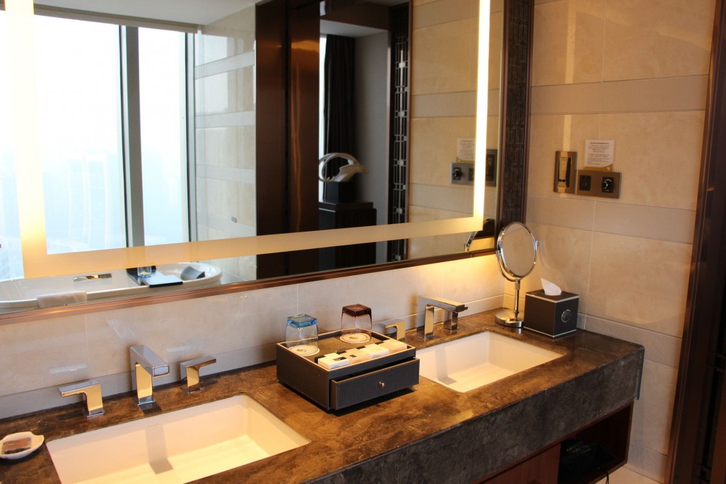 Golden Eagle Summit Hotel Yancheng 59/98