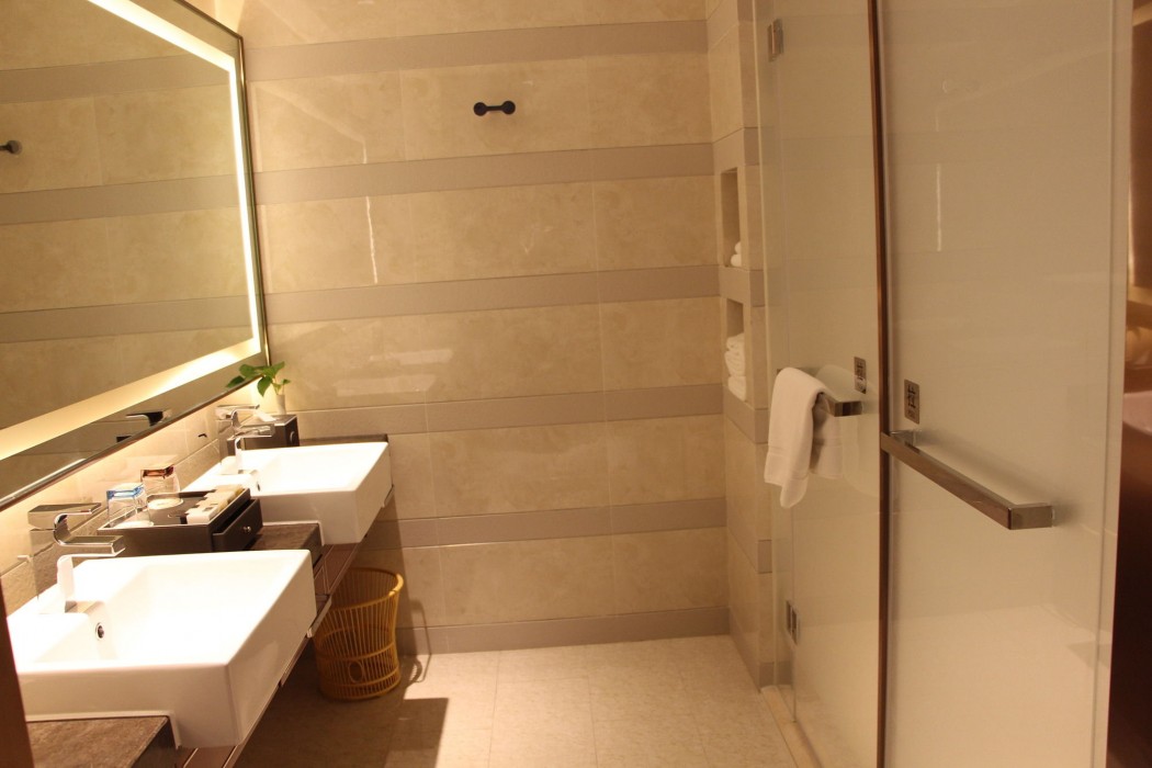 Golden Eagle Summit Hotel Yancheng 48/98