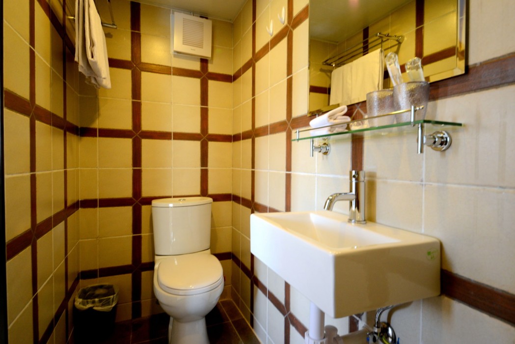 B&B Cheung Chau 18/81
