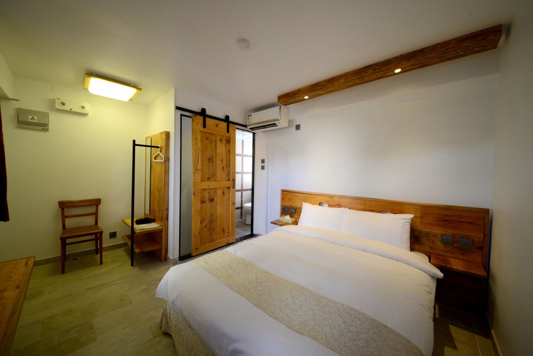 B&B Cheung Chau 57/81