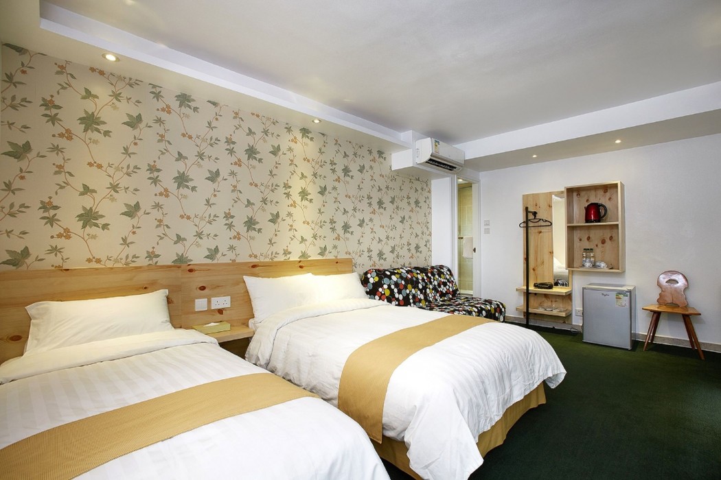 B&B Cheung Chau 33/81