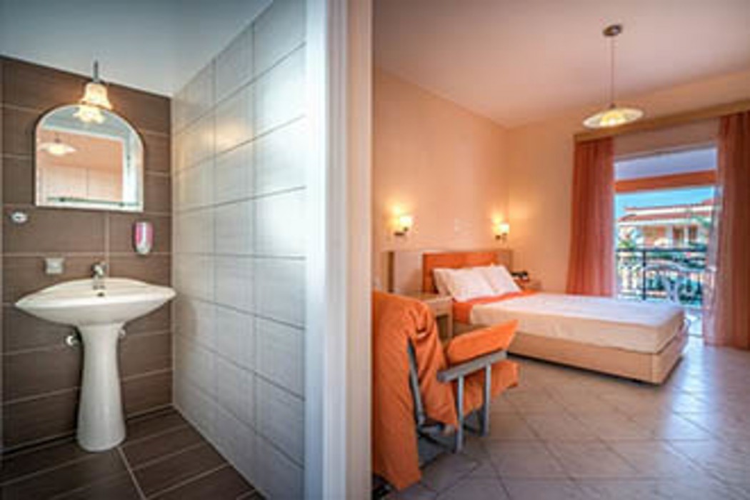 Dream Hotel 20/71