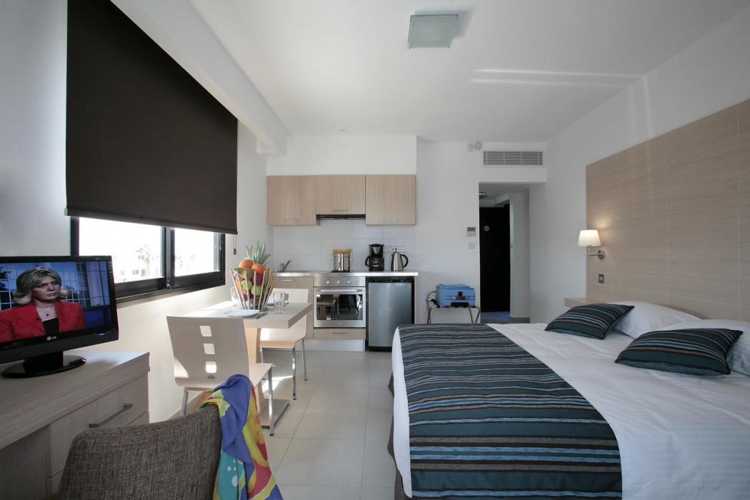 Anemi Hotel & Suites 26/64