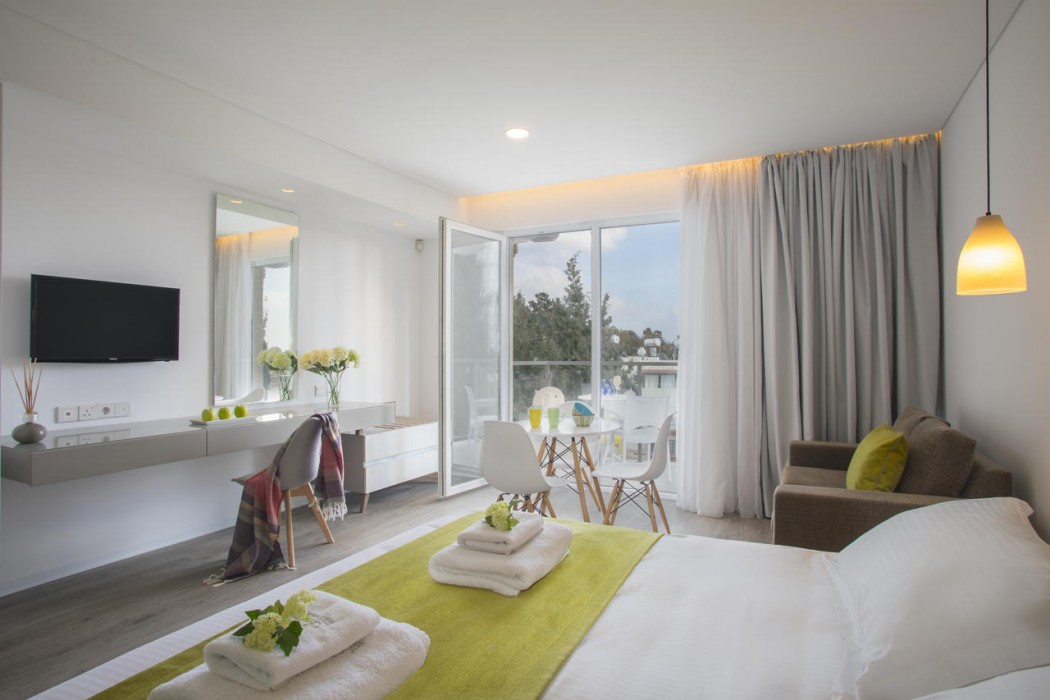 Anemi Hotel & Suites 23/64