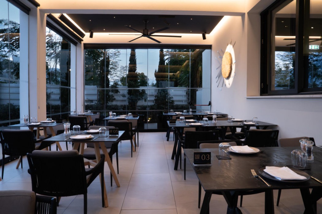 Anemi Hotel & Suites 34/64