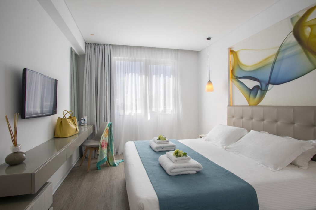 Anemi Hotel & Suites 13/64