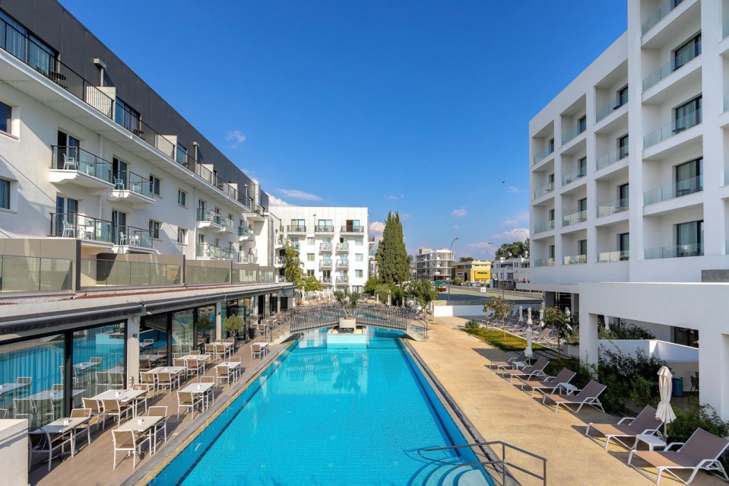 Anemi Hotel & Suites 49/64