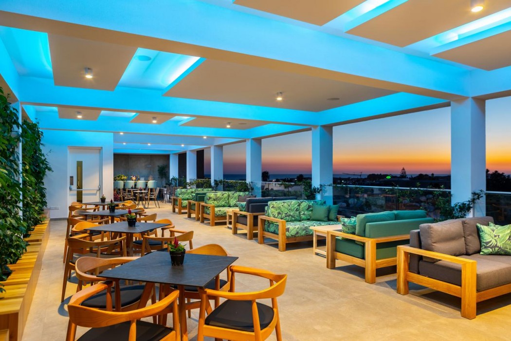 Anemi Hotel & Suites 30/64