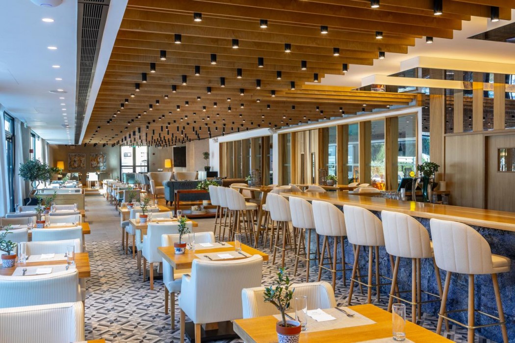 Anemi Hotel & Suites 43/64