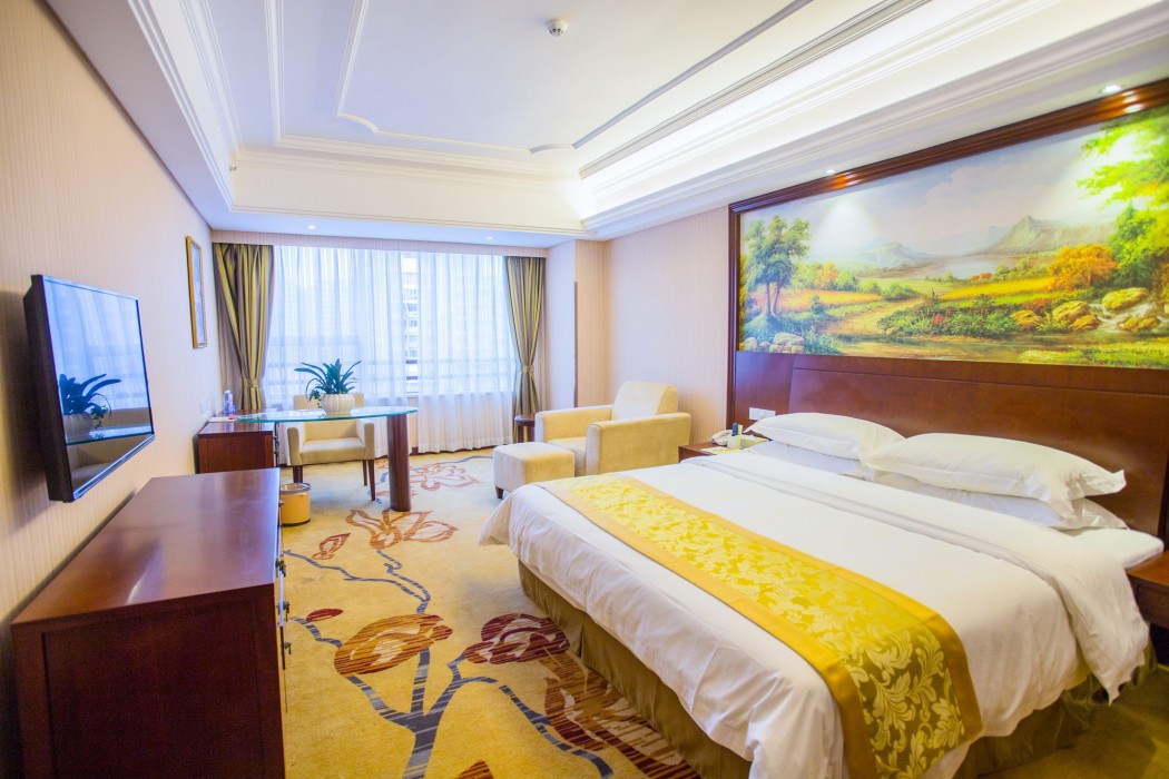 Vienna International Hotel Huangpu Develpoment Zone Branch 39/71