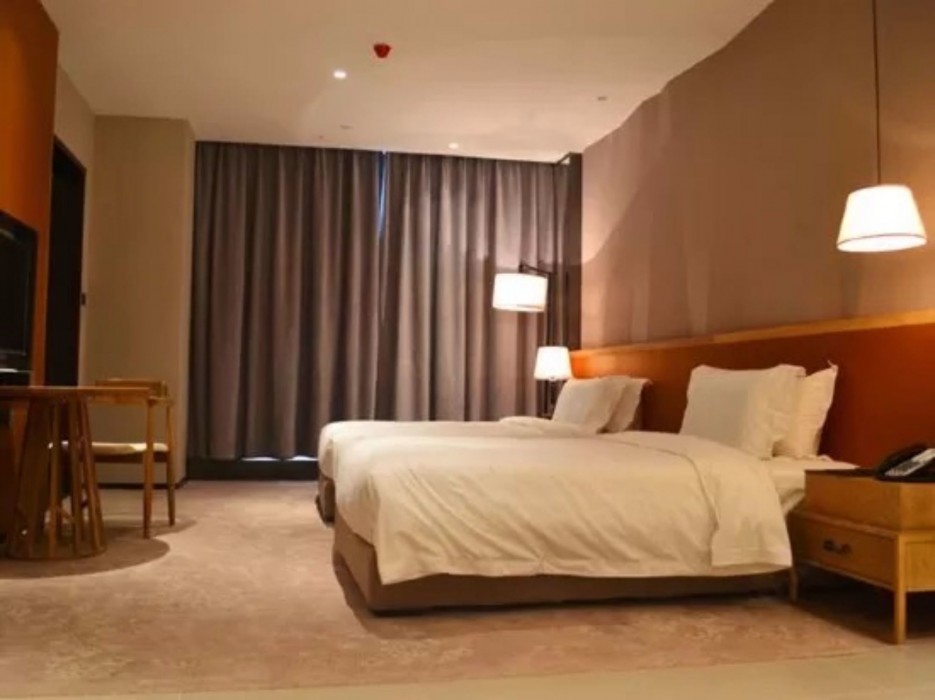 Dynasty Hotel (Shenzhen Futian Port) 36/62