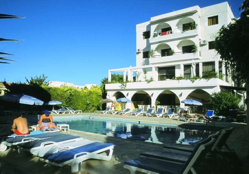 Stephanos Hotel Apartments 4/47