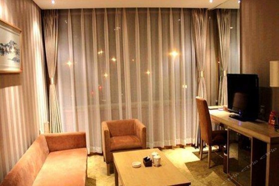 Kyriad Marvelous Hotel (Tianjin Yujiapu Financial Center) 27/52
