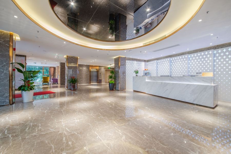 Airport Grand Hotel 32/39