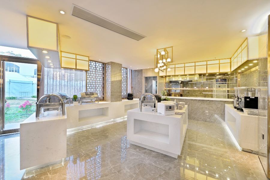 Airport Grand Hotel 23/39