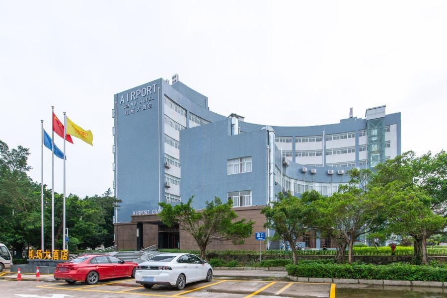 Airport Grand Hotel 21/39
