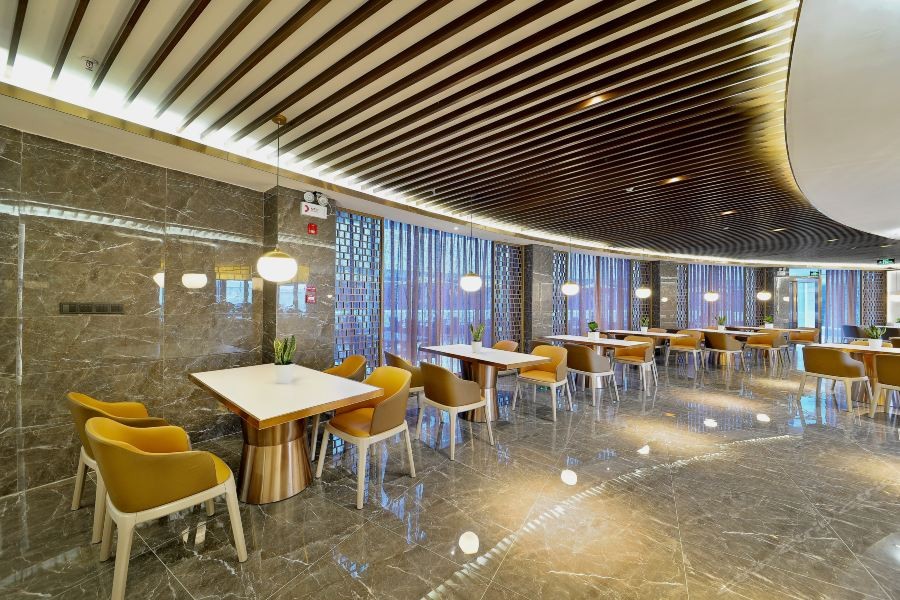 Airport Grand Hotel 25/39