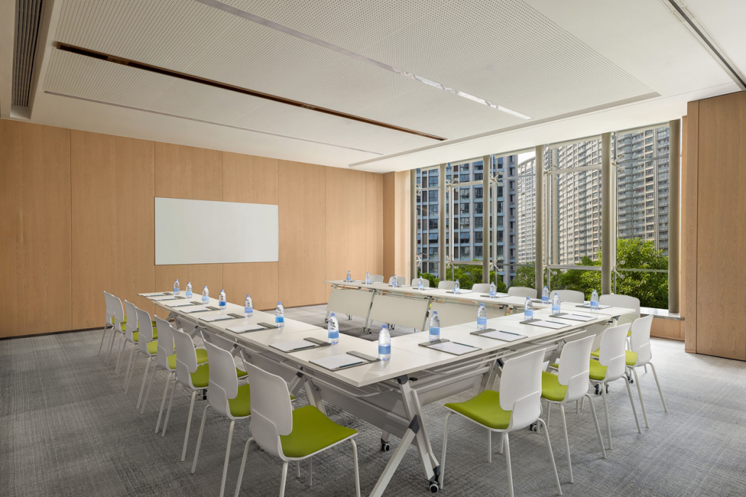 Oakwood Central Wuxi 21/50