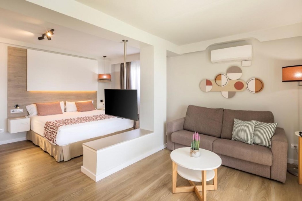 Hotel LIVVO Anamar Suites 17/65