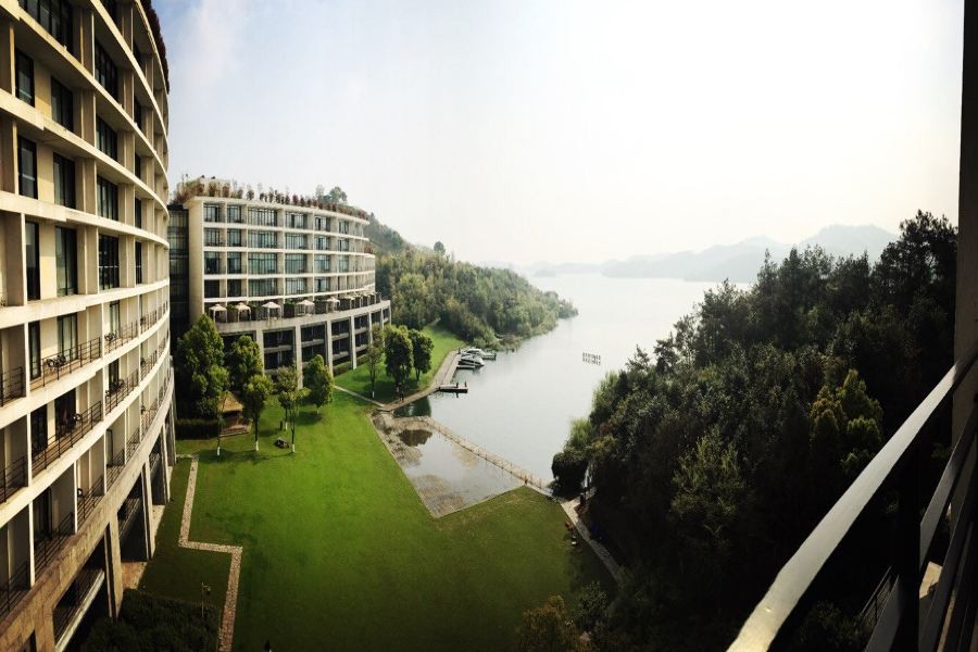 Hentique Resort & Spa 8/53