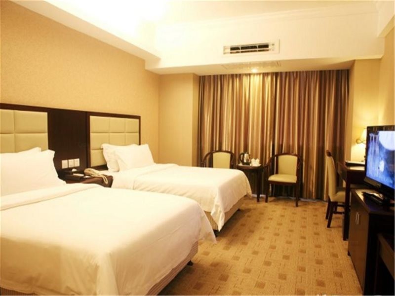 Holiday Inn Express Shanghai Gumei 24/56