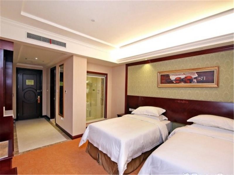 Holiday Inn Express Shanghai Gumei 25/56