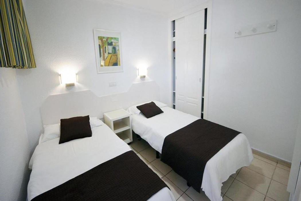 Apartamentos Arco Iris 12/26