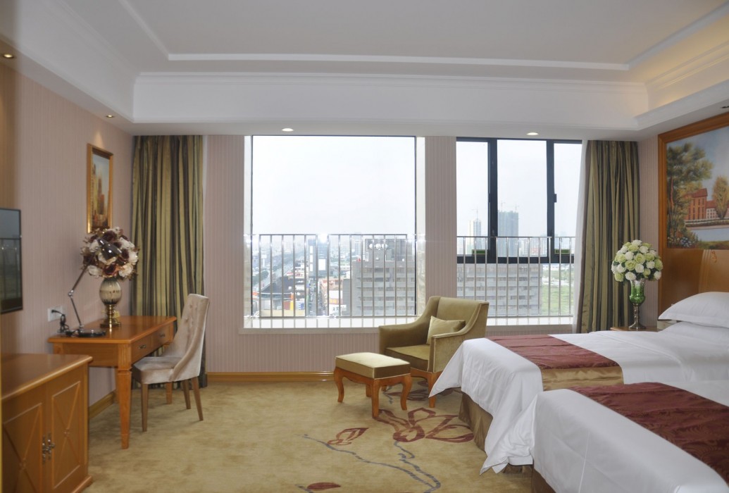 Vienna Hotel Lecong Furniture City Store 27/40
