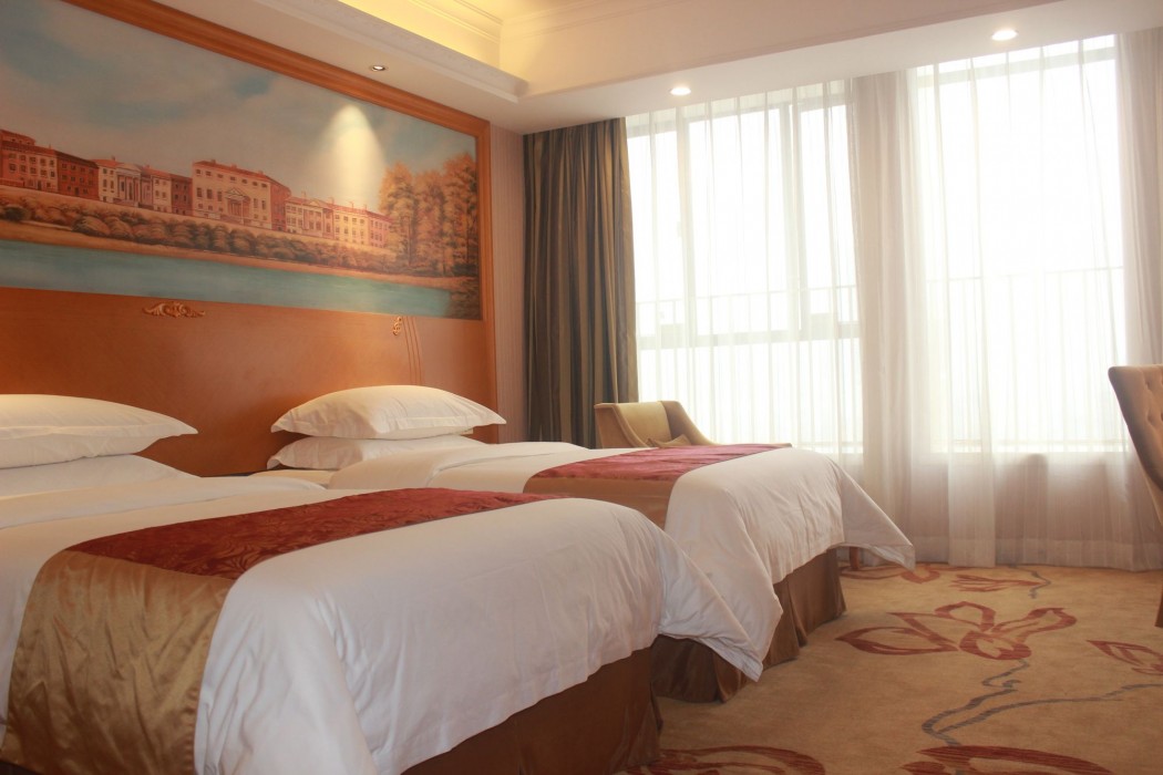 Vienna Hotel Lecong Furniture City Store 28/40